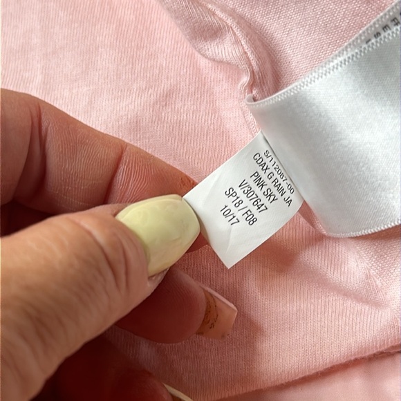 3/6m Old Navy baby girl, pink zip up jacket with hood in like new condition - Picture 6 of 8